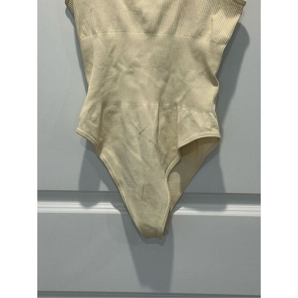OQQ Light Yellow Ribbed Square Neck Bodysuit Size Small - Picture 6 of 8